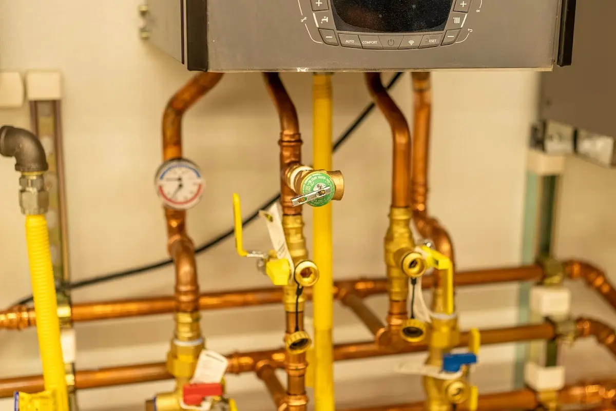 Licensed technician providing Pipe Repair for a homeowner in Niles