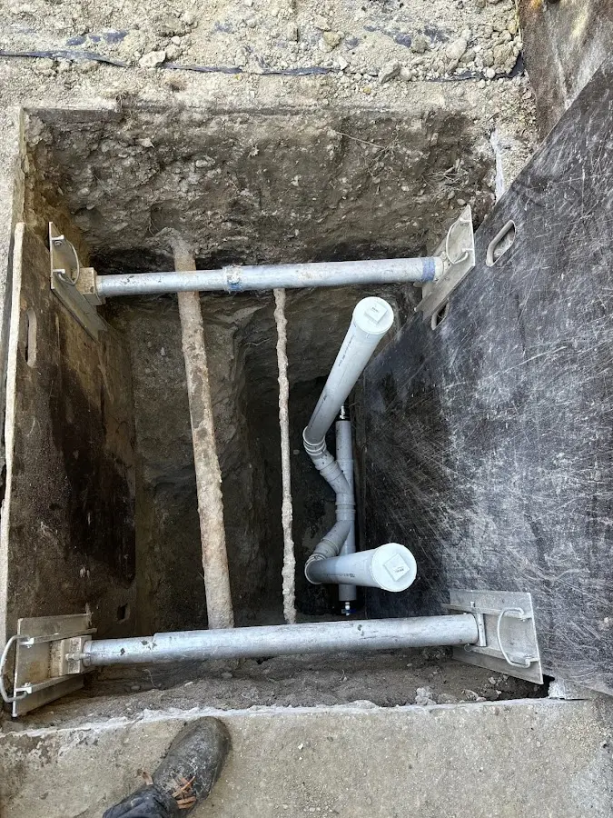 Experienced plumber completing Gas Line Repair work in Niles